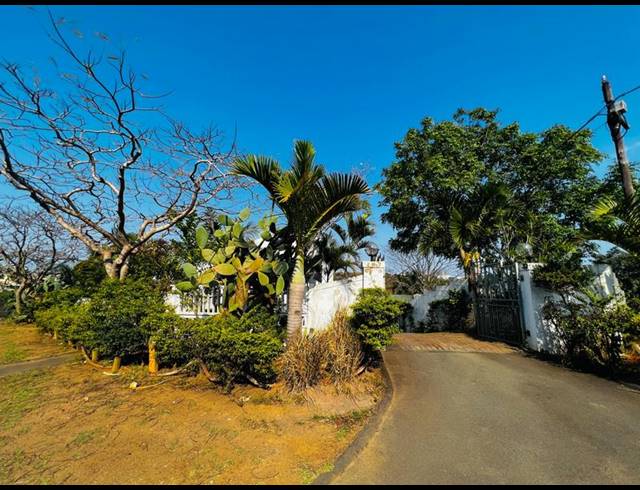 4 BEDROOM HOUSE FOR SALE IN NEWLANDS WEST